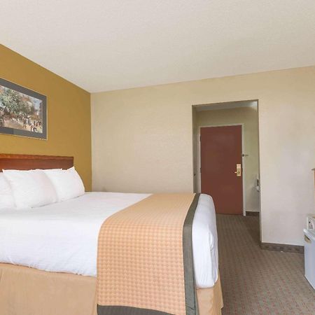 Days Inn By Wyndham Norton Extérieur photo