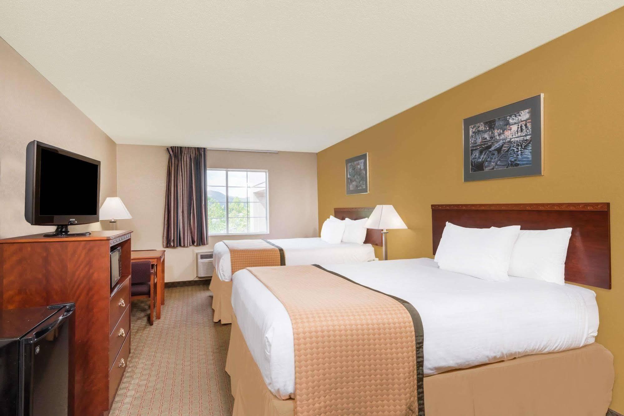 Days Inn By Wyndham Norton Extérieur photo